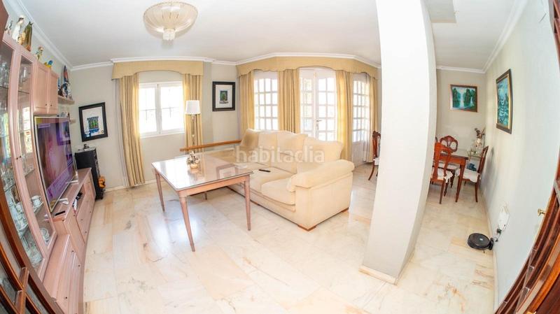 Foto 375a99db-ae58-4057-9b3d-7e84b790a518. Casa a schiera con parcheggio in Santa Eufemia Tomares