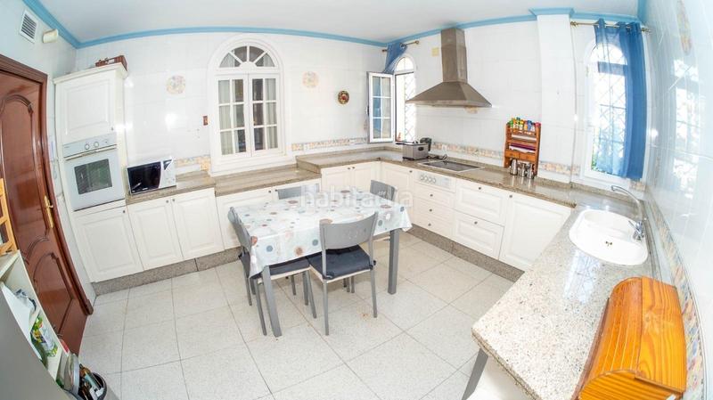 Foto 9f3d94fa-5224-4998-9af6-aea138b71831. Casa a schiera con parcheggio in Santa Eufemia Tomares