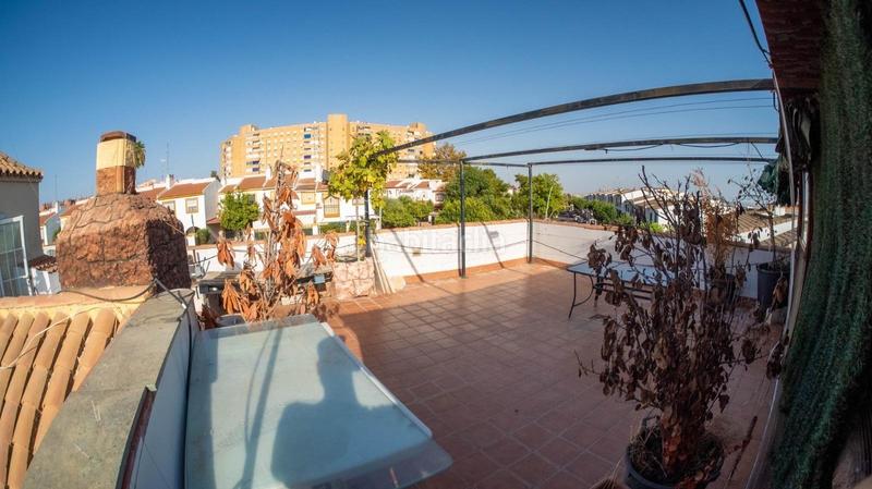 Foto fe8e9252-0e0e-4d3f-990c-d8ff2eff3c81. Casa a schiera con parcheggio in Santa Eufemia Tomares