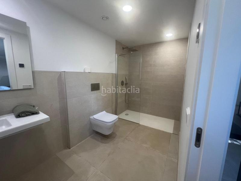 Foto afb831f8-2369-428f-a241-251825c69348. Chalet mit parking pool in Las Lomas de Río Verde Marbella