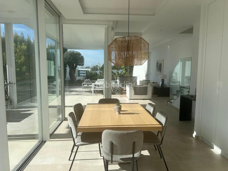 Foto e078fa4a-004c-4811-ba20-336c87fff941. Chalet en Las Lomas de Río Verde Marbella