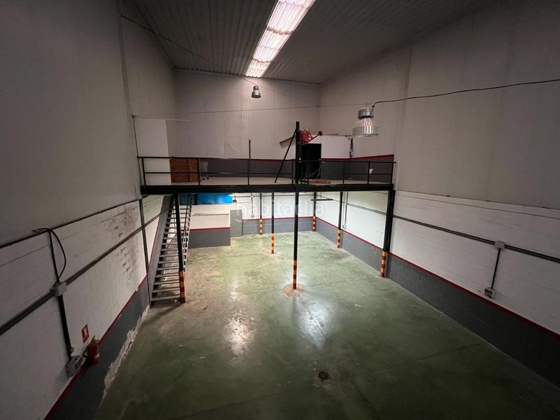 Foto d4e4bf9c-62fd-4e36-a58a-7097c9432111. Industrial building in La Motilla - Fuente del Rey Dos Hermanas