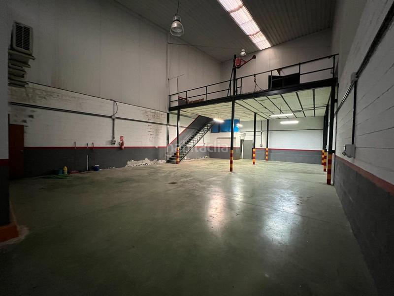 Foto 15e48302-bfa4-46e3-86b8-834d49b0f15e. Nau industrial a La Motilla - Fuente del Rey Dos Hermanas