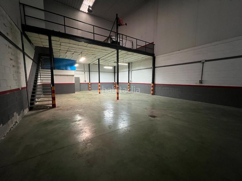 Foto ab9ac93d-b0d7-4c65-806a-cc317d8c5cee. Nave industrial en La Motilla - Fuente del Rey Dos Hermanas