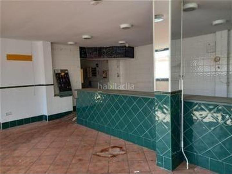 Foto 53f83df7-1640-4551-a304-b50b0638dbbd. Local comercial a Centro Bormujos