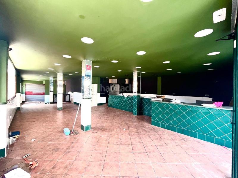 Foto af5300eb-f906-4f99-8c71-d841954e8fb8. Local comercial a Centro Bormujos