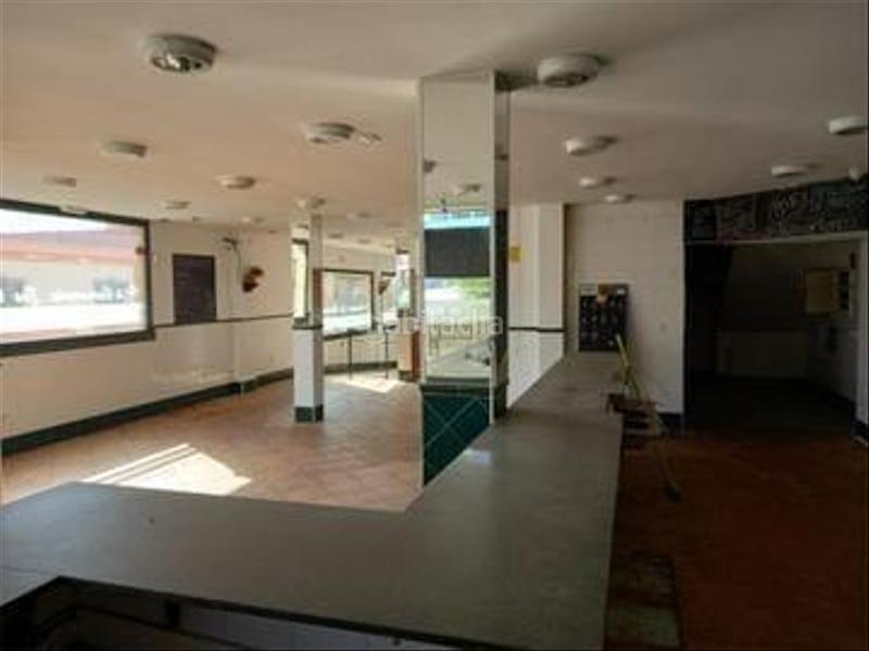 Foto ed82c6fa-e0e2-4fac-82c2-1c4482bec1b5. Local comercial a Centro Bormujos