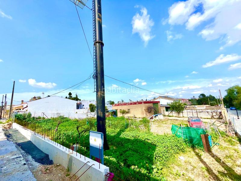 Foto d5a907c3-dcd2-4a16-a325-e0e0dc0aaa2d. Terreno residencial en Avenida Juan Diego Bormujos