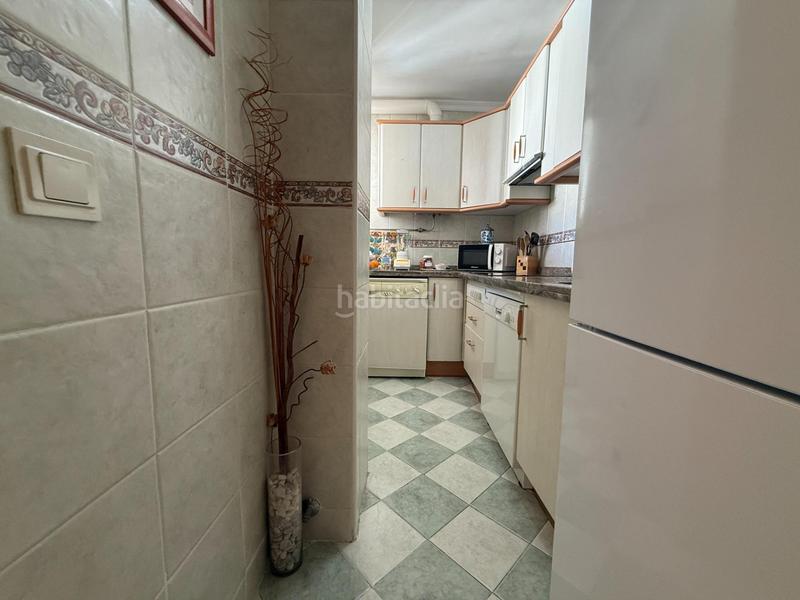 Foto cb199ca2-cb16-480a-9ec5-9eccd83d8a23. Pis amb aparcament a Playa Bajadilla - Puertos Marbella