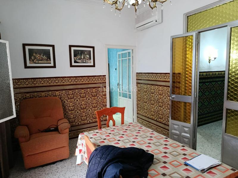 Foto 0a848173-6b88-4b74-9049-9da116ede0ca. Casa adossada amb aparcament a Barrio del Nervión Sevilla