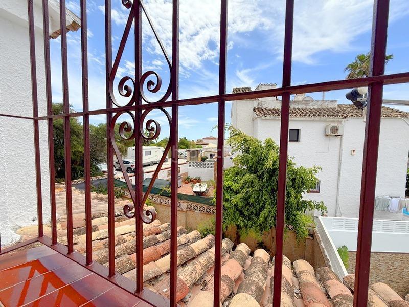 Foto e6f52877-5195-42f1-870c-cbd845f238e0. Maison jumelée avec parking piscine dans Calahonda Mijas