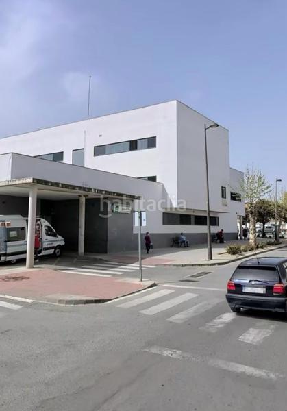 Foto 8acad455-8366-4c98-8355-c5ac31b6d41c. House with parking in Pilas