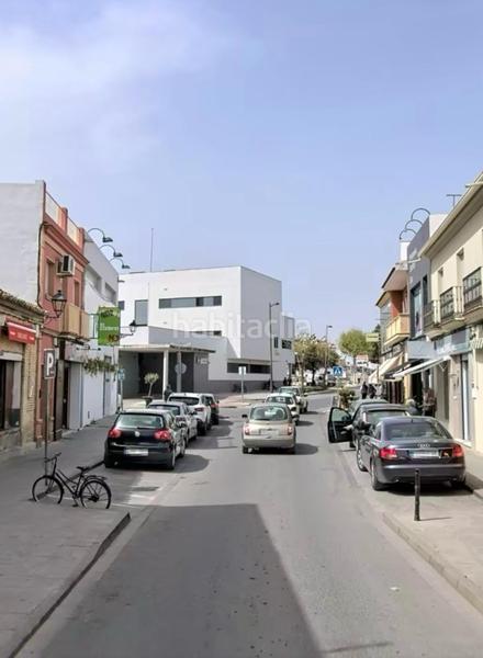 Foto c32c244e-c8eb-4d2f-a537-eb2ce7984d5b. House with parking in Pilas