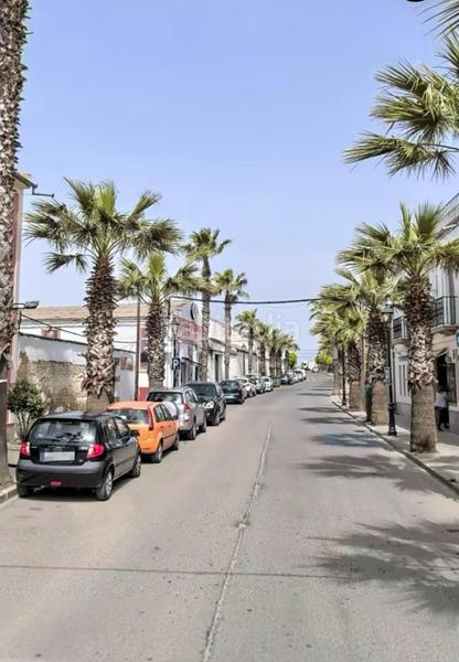 Foto fb8c454d-dbf7-4ec0-b9b1-06839ce00489. House with parking in Pilas