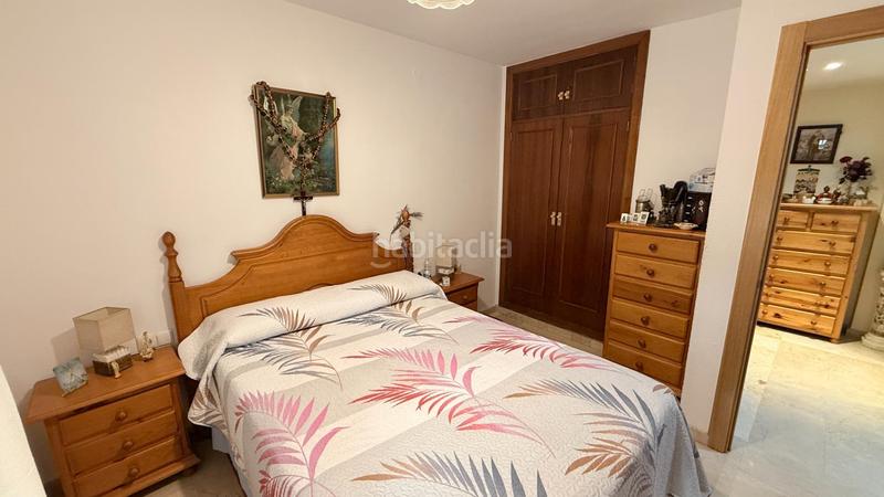 Foto f2c674f0-f104-43ad-a2cd-67130b6475fc. Piso en Playa Bajadilla - Puertos Marbella