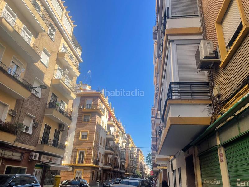 Foto d533023c-edab-441a-bff5-bf6af4721839. Piso en Los Remedios Sevilla