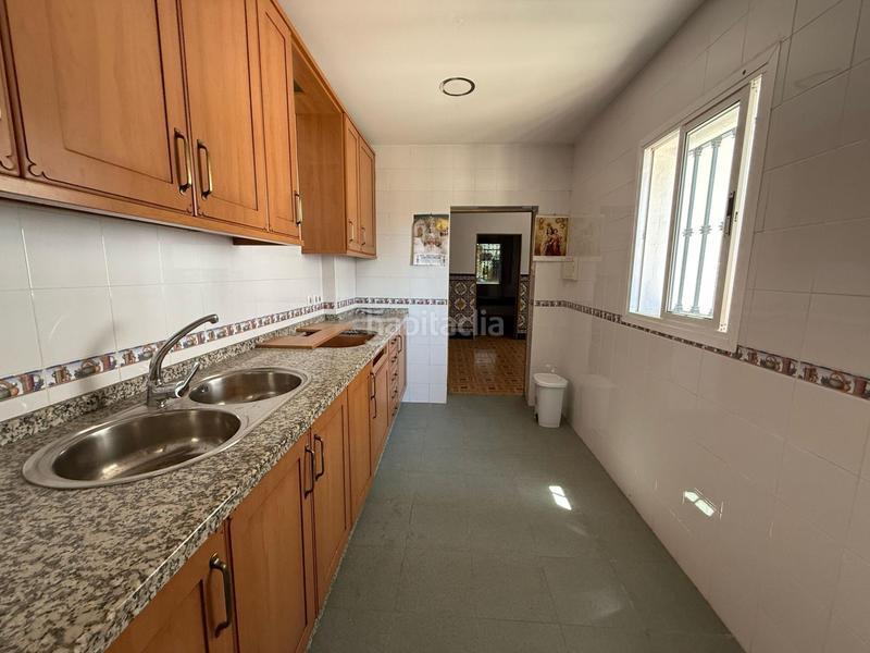 Foto f809192a-75cd-48f4-828d-76505977195c. Casa en Gines