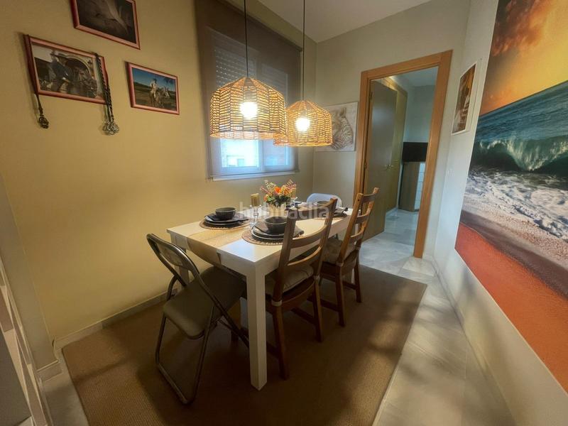 Foto f0087696-d597-4e63-9033-82e2c6a96231. Flat with parking in Lepanto Mairena del Aljarafe