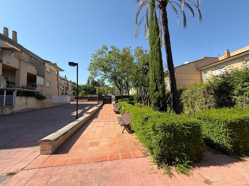 Foto 5876f2ed-5440-4f42-82da-5f6f16e6dd32. Flat with parking pool in Santa Eufemia Tomares