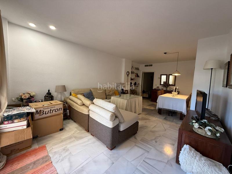 Foto fee14f0d-a4bd-4cff-aa23-311968acb768. Flat with parking pool in Santa Eufemia Tomares
