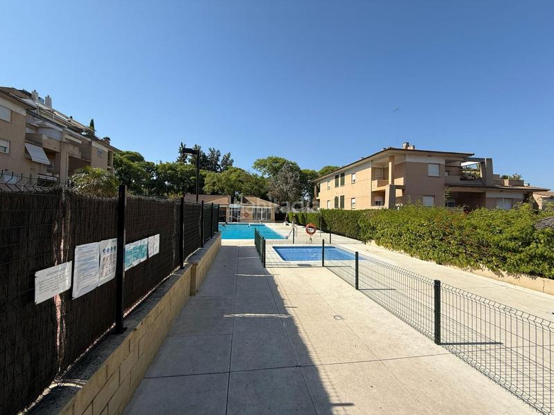Foto a7b2bf32-df96-4c15-b068-f9f4fcdde745. Pis amb aparcament piscina a Santa Eufemia Tomares