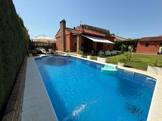 Chalet à Palomares del Río