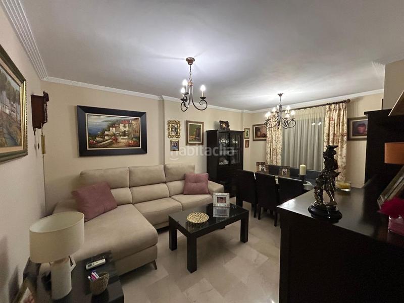 Foto c6a18895-e3b4-46ef-bd69-efcdb9c16009. Casa adosada en Nueva Alcalá Alcalá de Guadaira