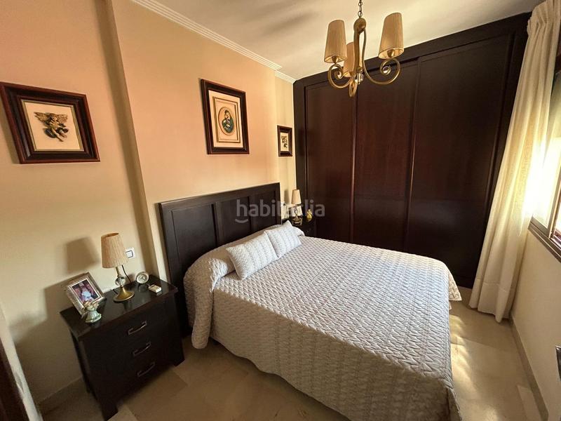 Foto 733a8503-e687-49c1-aa56-cdf797f71aac. Maison jumelée avec parking dans Nueva Alcalá Alcalá de Guadaira