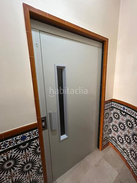 Foto cf782bc1-3426-4988-97e8-cb62e6774093. Maison jumelée avec parking dans Nueva Alcalá Alcalá de Guadaira