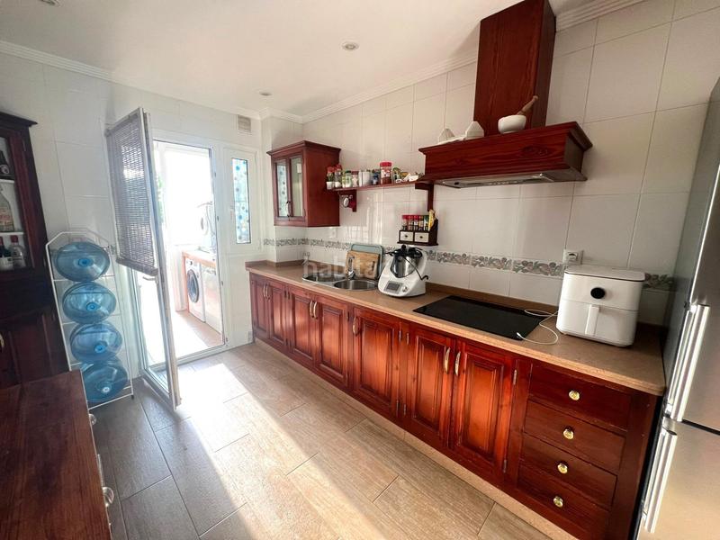 Foto 276bff32-f965-4ab1-9694-ee958d25a4e8. Appartamento con riscaldamento parcheggio piscina in Utrera