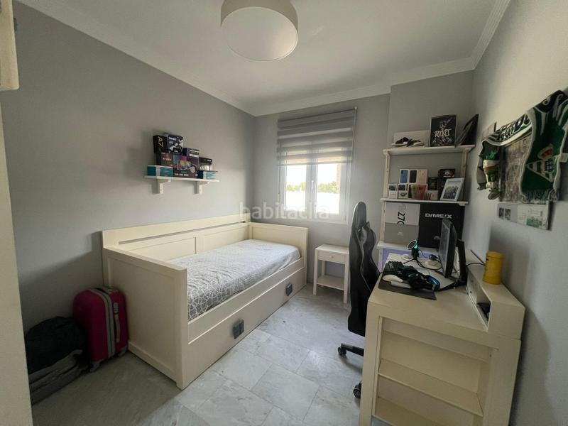 Foto 06b9ad15-218e-4eac-afd3-fa942d4686c4. Flat with heating parking pool in Salesianos Utrera
