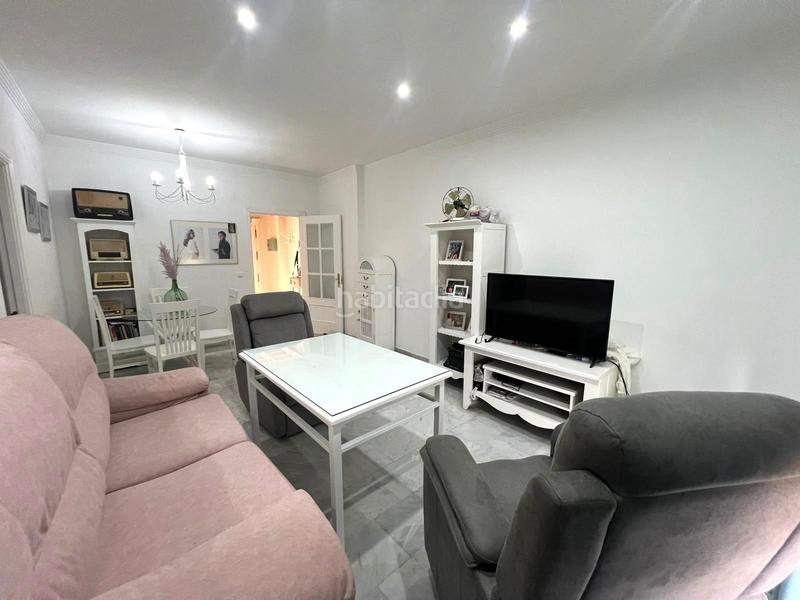 Foto cd7219ad-72a7-4c96-b247-9c6bb0c9bac0. Flat with heating parking pool in Salesianos Utrera