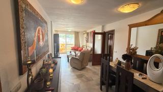Flat in Avenida CANOVAS DEL CASTILLO