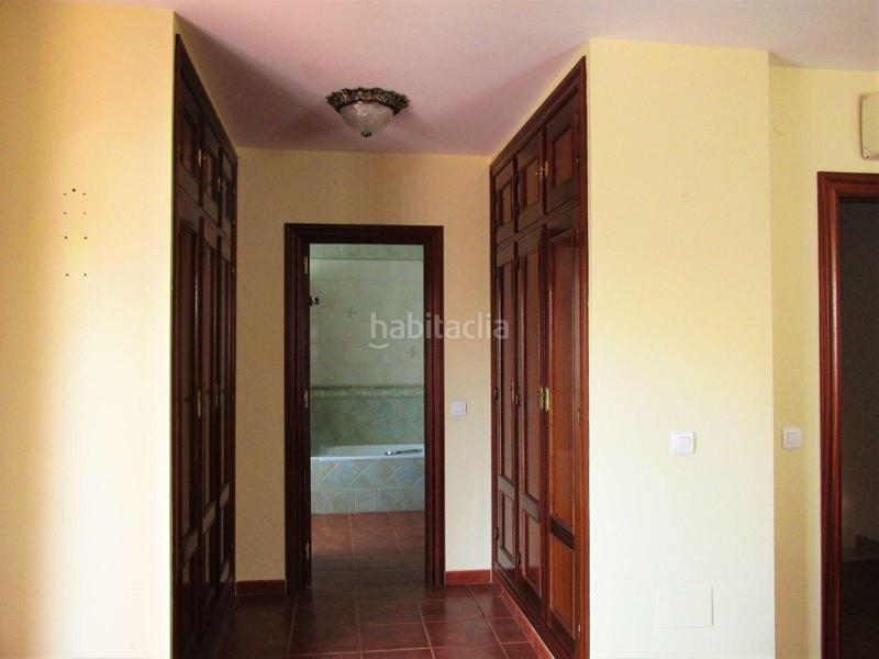 Foto 542beb21-a6cc-4ac9-b844-c1547cb681d3. Casa pareada en San Pedro de Alcántara Pueblo Marbella