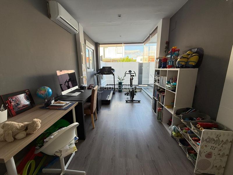 Foto a8464198-7069-49ef-8b69-6be2d5a3dd39. Chalet en Bollullos de la Mitación