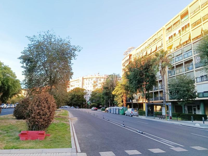 Foto a62aec26-3774-4a75-b654-d5f72119dbbe. Piso en colores - entreparques Sevilla