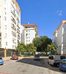 Pis  Calle águila blanca