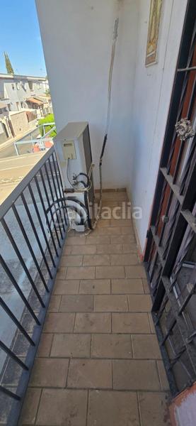 Foto b142c90e-763b-4f7d-955c-7a2fabbee1d1. Casa a schiera con parcheggio in Espartinas pueblo Espartinas