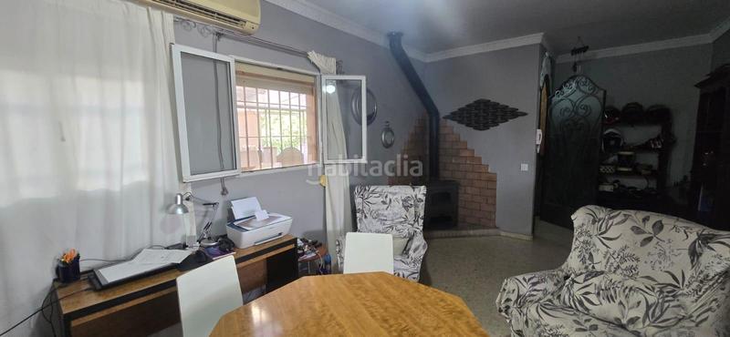 Foto e0640ef7-df16-4d2c-94d7-4d302d98ddcb. Casa a schiera con parcheggio in Espartinas pueblo Espartinas