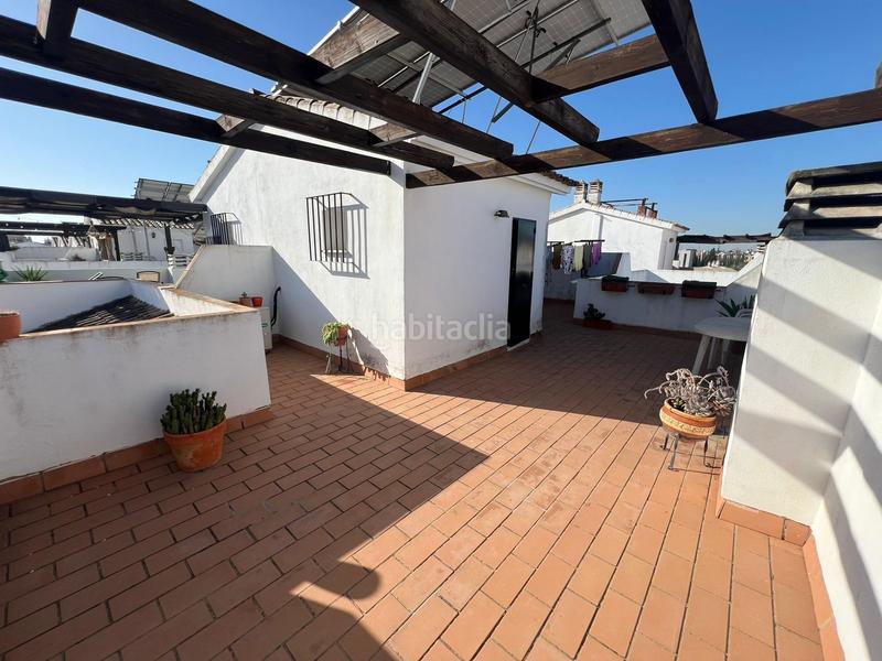 Foto 0b9e4544-b33f-415d-be21-a657de4098fe. Casa a schiera con parcheggio piscina in Arco Norte - Avda España Dos Hermanas