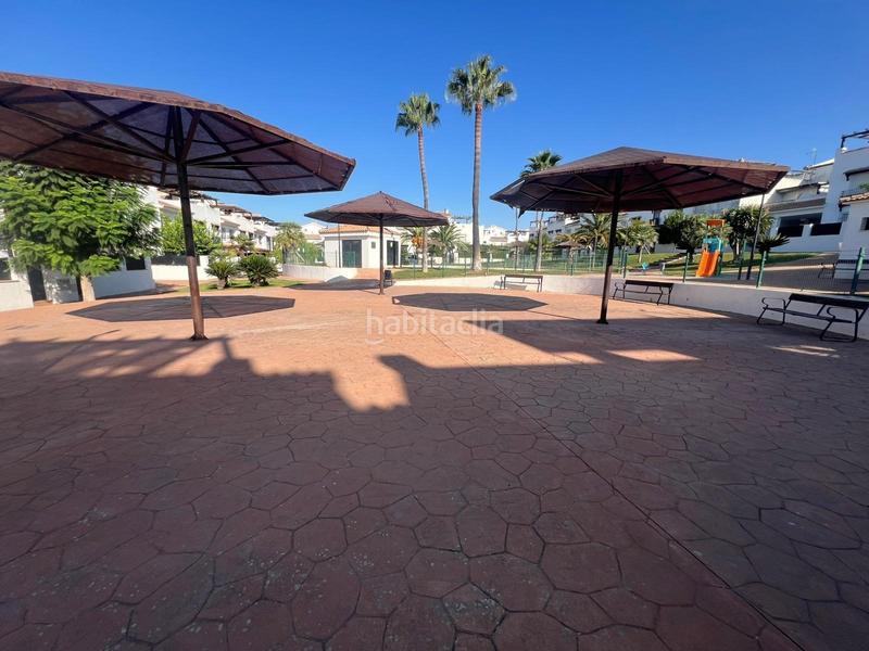Foto 966d2252-5ac9-40b7-a7af-1683930c0ff9. Casa a schiera con parcheggio piscina in Arco Norte - Avda España Dos Hermanas