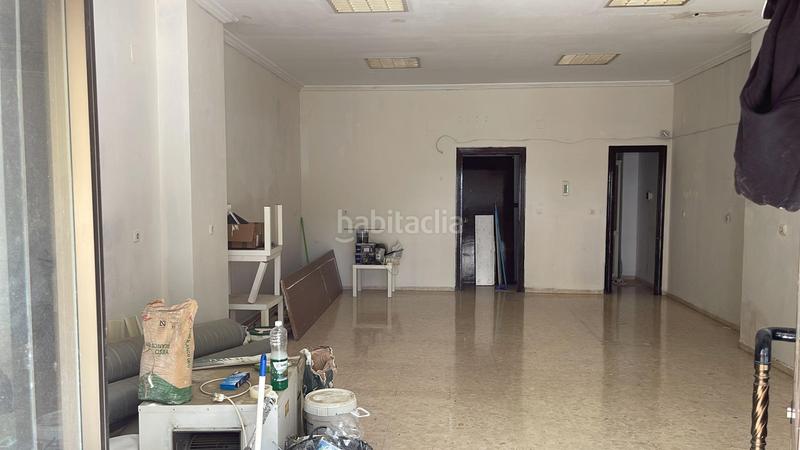 Foto 2587d340-22b0-4a2e-be91-e72ae3a8e5a9. Local commercial dans Pino Montano - Consolación Sevilla