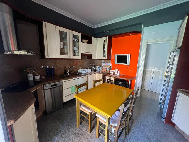 Foto 44ce8991-1df3-434a-8cac-95458e1478f9. Chalet con parcheggio piscina in Olivar de Quintos Montequinto