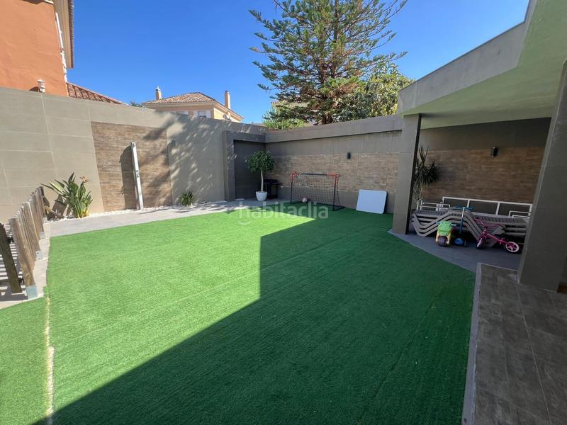 Foto 8569594d-3f13-48fc-a7e8-f0049d088f62. Chalet con parcheggio piscina in Olivar de Quintos Montequinto