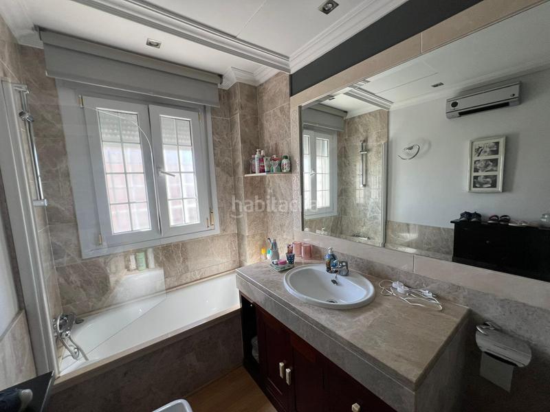 Foto a8308c03-c1af-44f7-b830-24d01e5fa2c4. Chalet con parcheggio piscina in Olivar de Quintos Montequinto