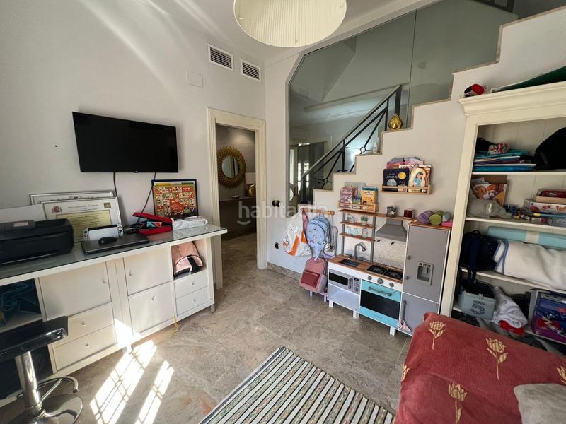 Foto f3804fcc-8edc-42aa-b629-5049f556b967. Chalet con parcheggio piscina in Olivar de Quintos Montequinto