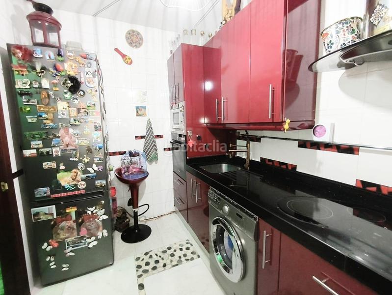 Foto 62b951ee-ce8a-4f90-a786-04b6d94b190d. Appartamento con parcheggio in colores - entreparques Sevilla