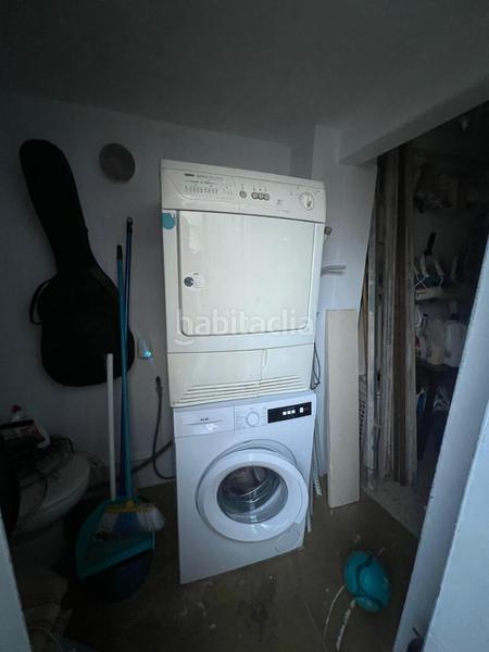 Foto 52a10a80-ff4a-45b3-a9c6-d8cb26d4c066. Casa aparellada amb aparcament a Salesianos Utrera