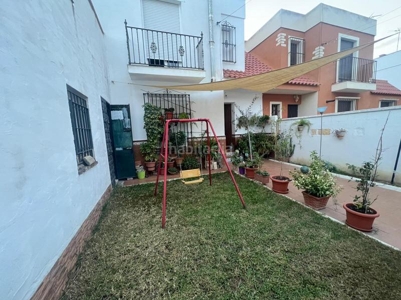 Foto 3dba3b10-5b3d-453c-a166-7b36303c8923. Maison jumelée avec parking dans Salesianos Utrera
