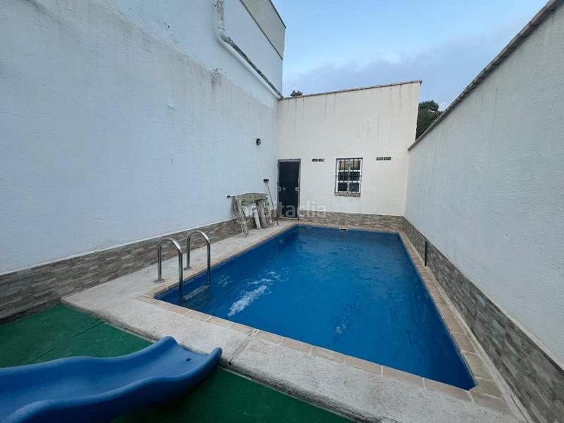 Foto 69e75b29-19b3-4756-bd1d-02837543347e. Maison jumelée avec parking dans Salesianos Utrera